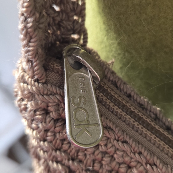 the SAK Crochet Crossbody Bag Woven Knit Purse Handbag Zip Brown. - Picture 5 of 11